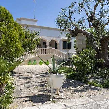 Salinola 3 Aparthotel