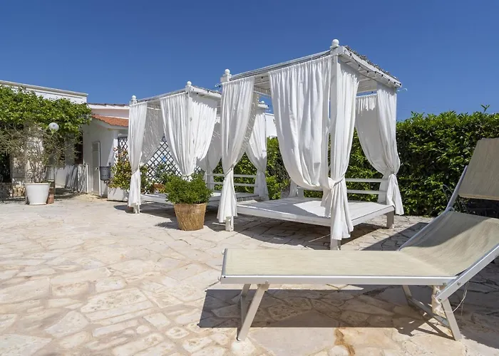 Salinola 3 Aparthotel 4*