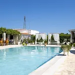 Salinola 3 Aparthotel 3*